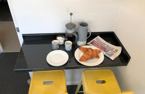 Coast Apartment - Photo 10