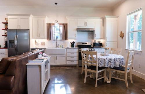 Dog-Friendly Texas Ranch with Patio, Horses On-Site - Foto 8