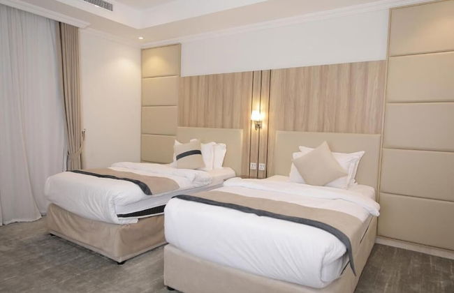 NARS Plus Al Basateen - Foto 15