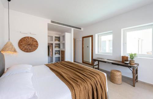 Exclusive Luxury Moca beachfront villa, Molos, Paros - Photo 5