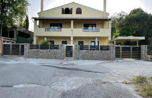 Natashas Apartments - Photo 10