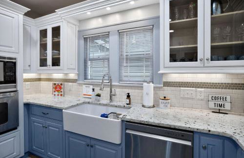 The Cherry St House|Dog Friendly |Sleeps 10 |Near MSU - Foto 36