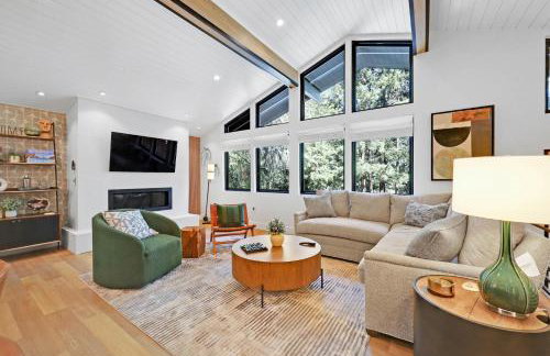 Family-Friendly Luxe Home with Sauna - mins to UO - Foto 8