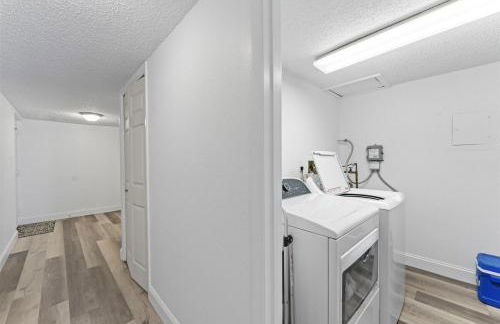 Beachfront 3-Bed I Location! Stunning Sunsets - Foto 15