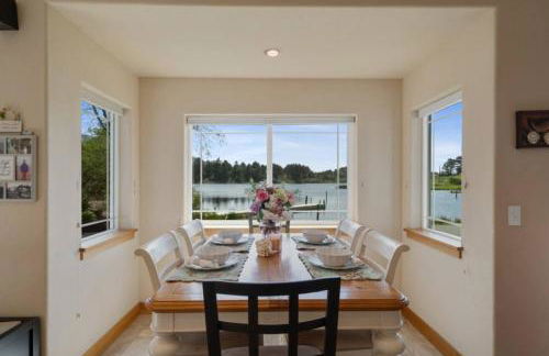 Heaven by the Sea Peaceful 3BR by the Ocean - Foto 23