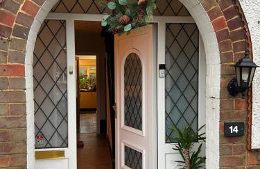 The Dunkirk Avenue Nest - Photo 1