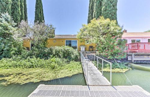 Wine Country Oasis with Waterfront Terrace and Dock! - Foto 25