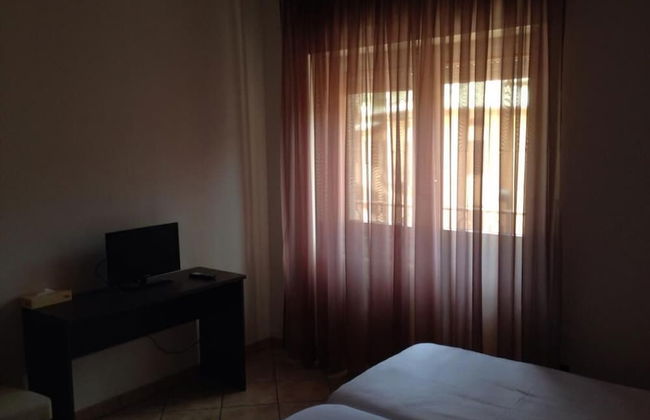 De La Tour - Photo 14