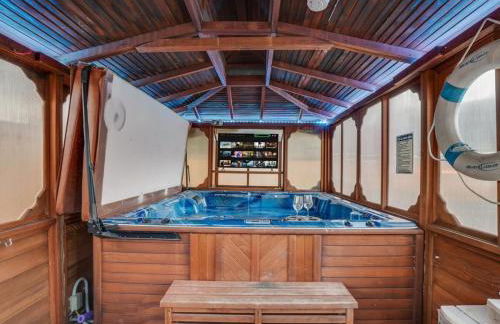 4BR 2B Home with Pool Hot Tub Fire Pit - Foto 13