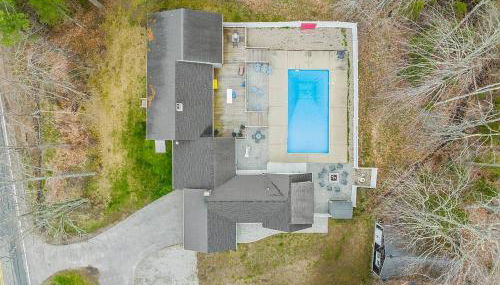 Kennebunk/Kennebunkport Beach House w/Pool! - Photo 2