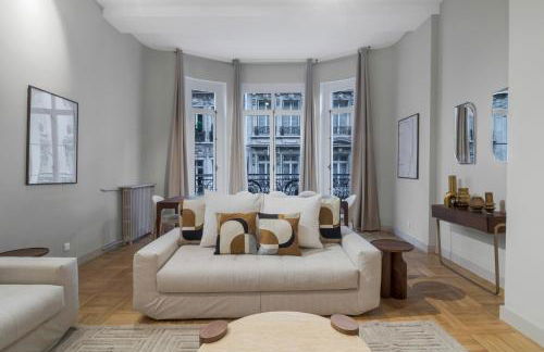 Spacious and elegant 2BR airconditioned Trocadéro - Foto 2