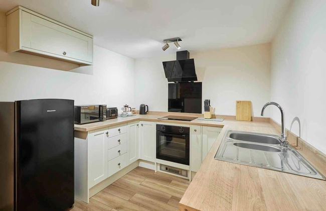 Host Stay The Garden Flat - Photo 3