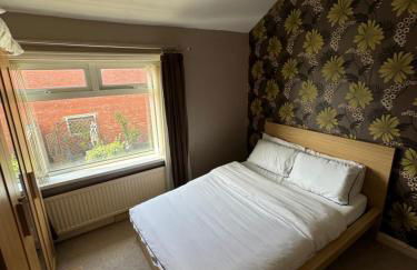 2 Bed Worksop Home - Photo 12