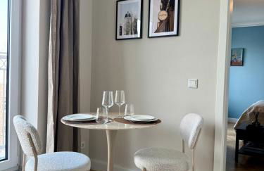 CLS Moderne City-Wohnung Hamburg mit Smart-TV, Nespresso Maschine inklusive Kapseln, Blick über Hamburg, Cafe im Haus, Bus gegenüber, Flex Check-In - Foto 12