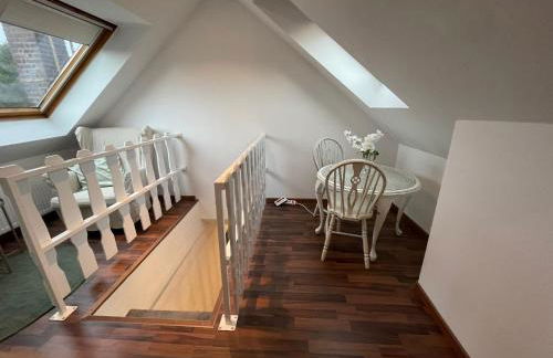 7-24 Self-Check-In - 120qm - 5 rooms - 2 bathrooms - kitchen - free parking - Yihapartment - Foto 16