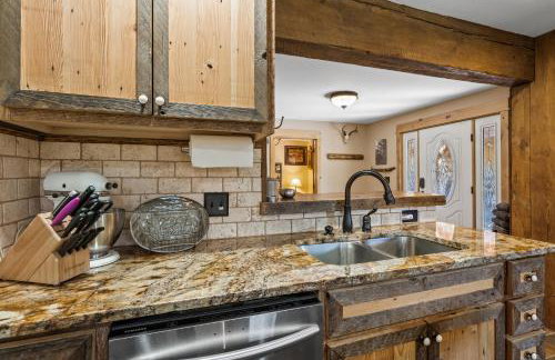 Bunk House Big House 2BR Mountain Views 7 min to Yellowstone - Foto 52