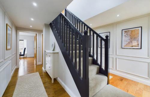 Modern 4 Bed Walk to Pubs, Shops and Countryside - Photo 23