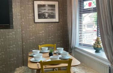 Rockley Green House - 3 Bedroom Home in Liverpool - Foto 3