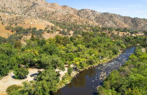 Deluxe little cabin 2 min stroll to Kern River - Foto 19