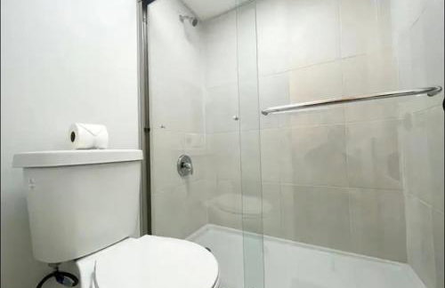 Miami International Airport 2 - Photo 28