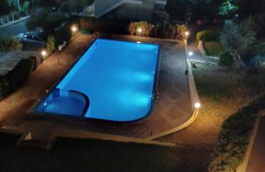 Gerakini 2BR Apt with Shared Pool - Foto 33