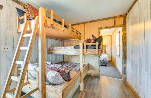 Family Boxcar Unit with Views! 13 Mi to Mt Rainier - Photo 8