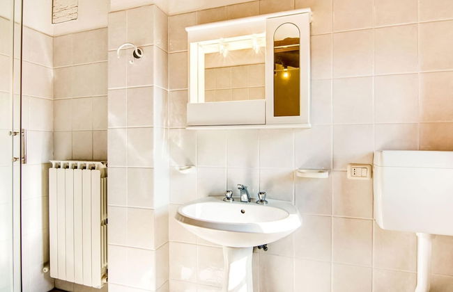 Rustic Serenity Farmhouse - Foto 14