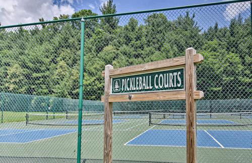 10 Mi to Sugar Mountain! Cabin with Lake Access - Foto 43