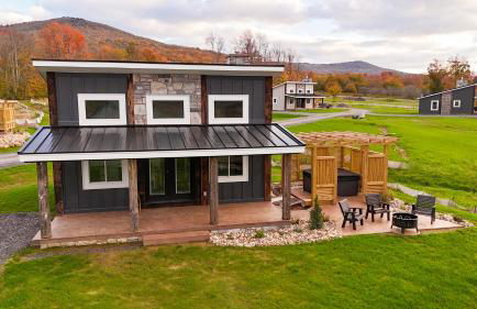 Valley View Resort Cabin #3, 1-Bed, Modern-Luxury with Hot Tub in Canaan Valley, WV - Photo 4