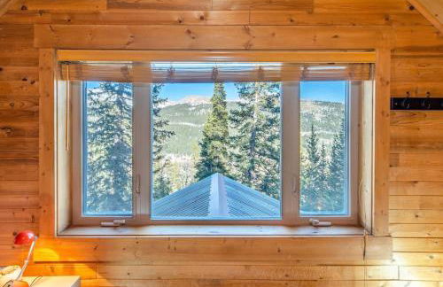 Cozy Cabin Perched on the Mountainside - Alpine Haus - Foto 15