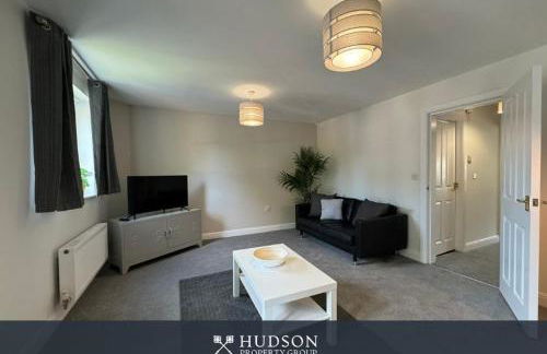 Spacious Townhouse with Garden - Photo 3