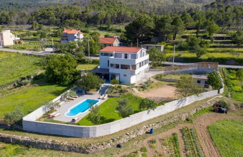 Villa Ume - heated pool, sauna, volleyball court - Photo 46