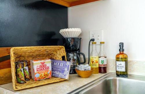 Jungle House Columbus Downtown Free Parking Sleeps 8 - Walk to Convention Center & Nationwide Arena - 1BR Short North Luxury Home - Over 5,800 Five Star Stays - Foto 62