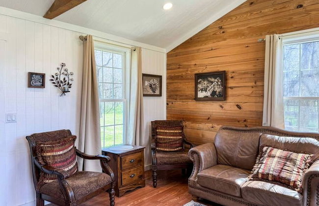 Wagon Wheel Cottage Couples Getaway in the Country - Foto 8