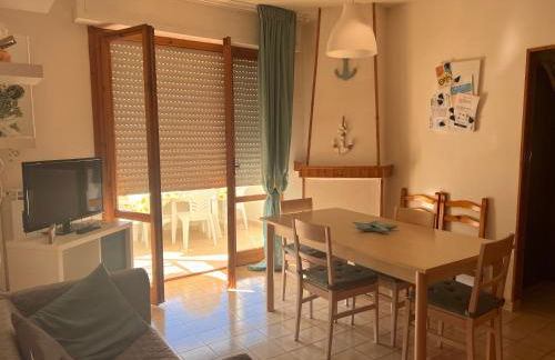 APPARTAMENTO ISIDE fronte spiaggia - Foto 3