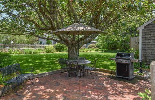 On the Chatham Loop - 1 Min to the Beach - Photo 3