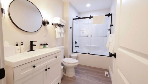 Eliza Gothic - Photo 5