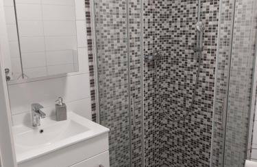 Two Bedroom Apartment - Photo 20