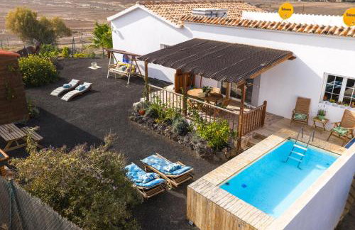 Casa Amaya - Spacious House with Pool, Large Garden, BBQ, 2 Terraces, and Ideal Location - Foto 1