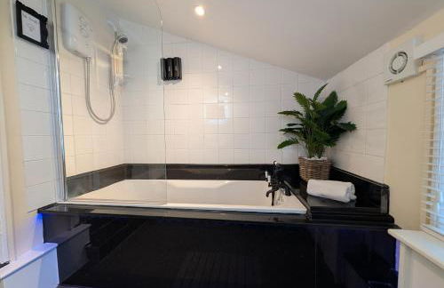 A historic Pub with a modern twist - The Greyhound - Foto 55