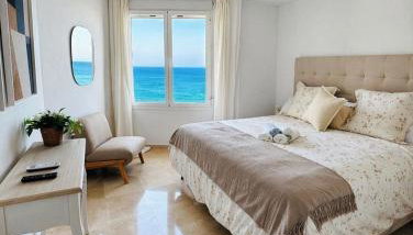Modern beachfront apartment 2 Bdrm , incredible views - Foto 2