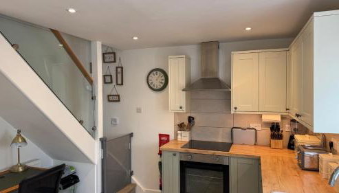 Spa Garden Cottage - Photo 5