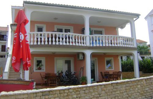 Apartments Krajačić - Foto 1