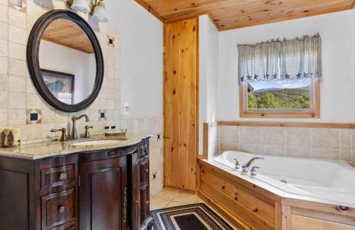 Mountain Views Hot Tub & Pool Table Fire Pit Games - Foto 18