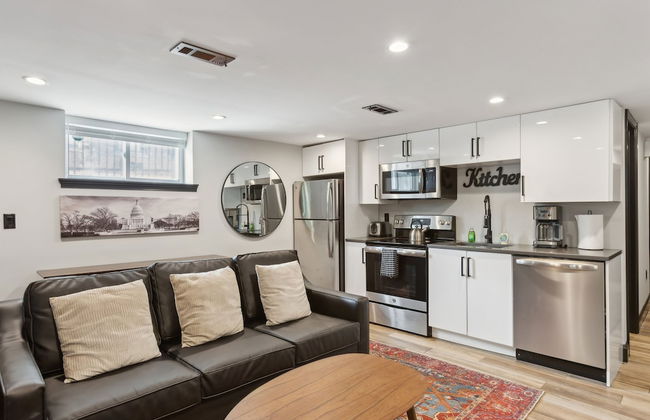 Charming 2BR Townhouse Condo in Heart of DC - Foto 9