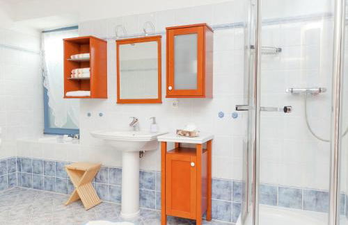 Villa mit Sauna und Garten - Foto 37