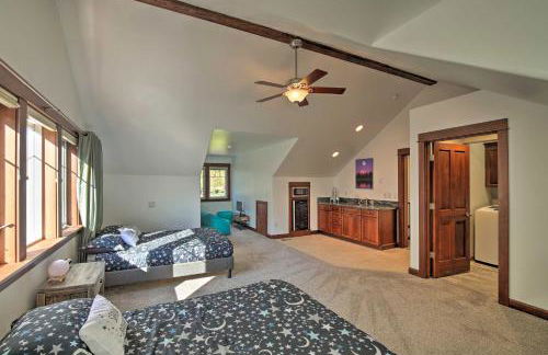 Lake Lovers Oasis Hot Tub and Mt Rainier View! - Foto 15