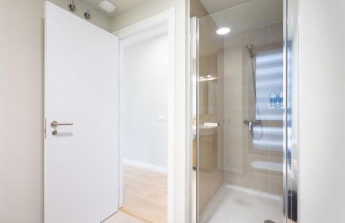 Home2Book Modern Bright Apt Abades, Pool & Terrace - Foto 18