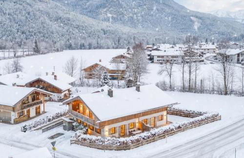 Chalet Kreuth II - Private Alpine Chalet next to Tegernsee for Family & Friends - including Sauna & free parking - Foto 1