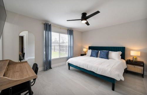 Downtown Home with Basketball, Firepit and Just 20 Miles to Disney - Foto 12